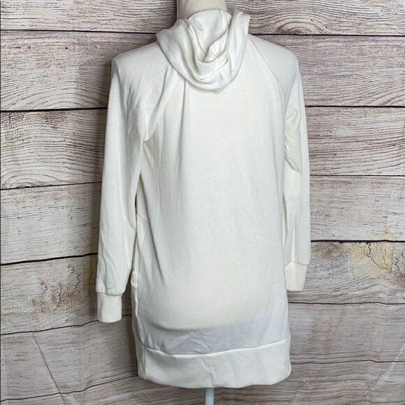 Flirtitude Active Long Open Sweatshirt White - Picture 7 of 8